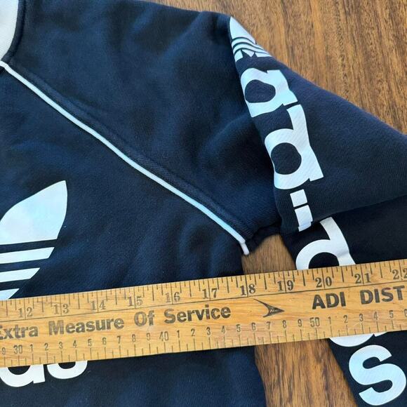 Black and white adidas cropped small - Picture 7 of 8